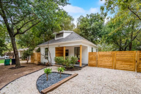 Little D BNB - Modernized 3 bedroom 2 bath getaway